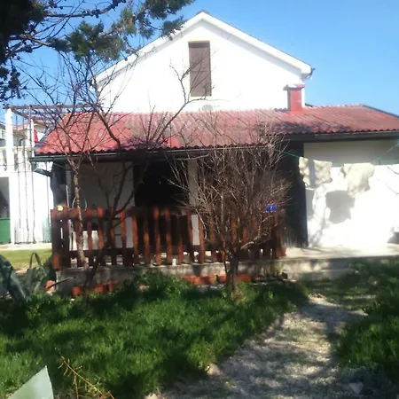 Kuca Zitnaxxv/7 Vir